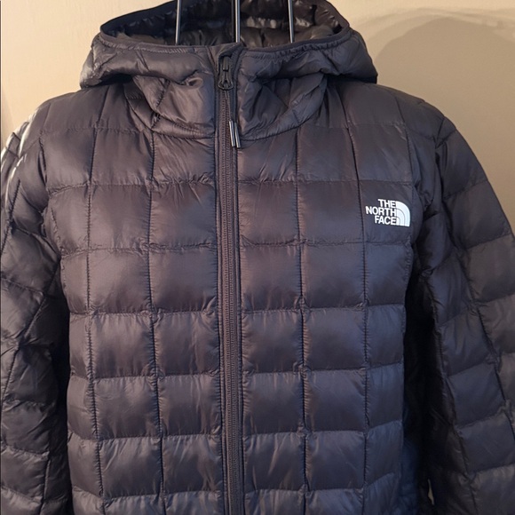 North Face Thermoball Hooded Parka size 1X - Picture 4 of 11